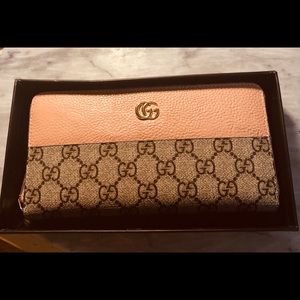 On hold for marleyboy COPY - Fashion Wallet Omgsh so Gorgeous !!!!